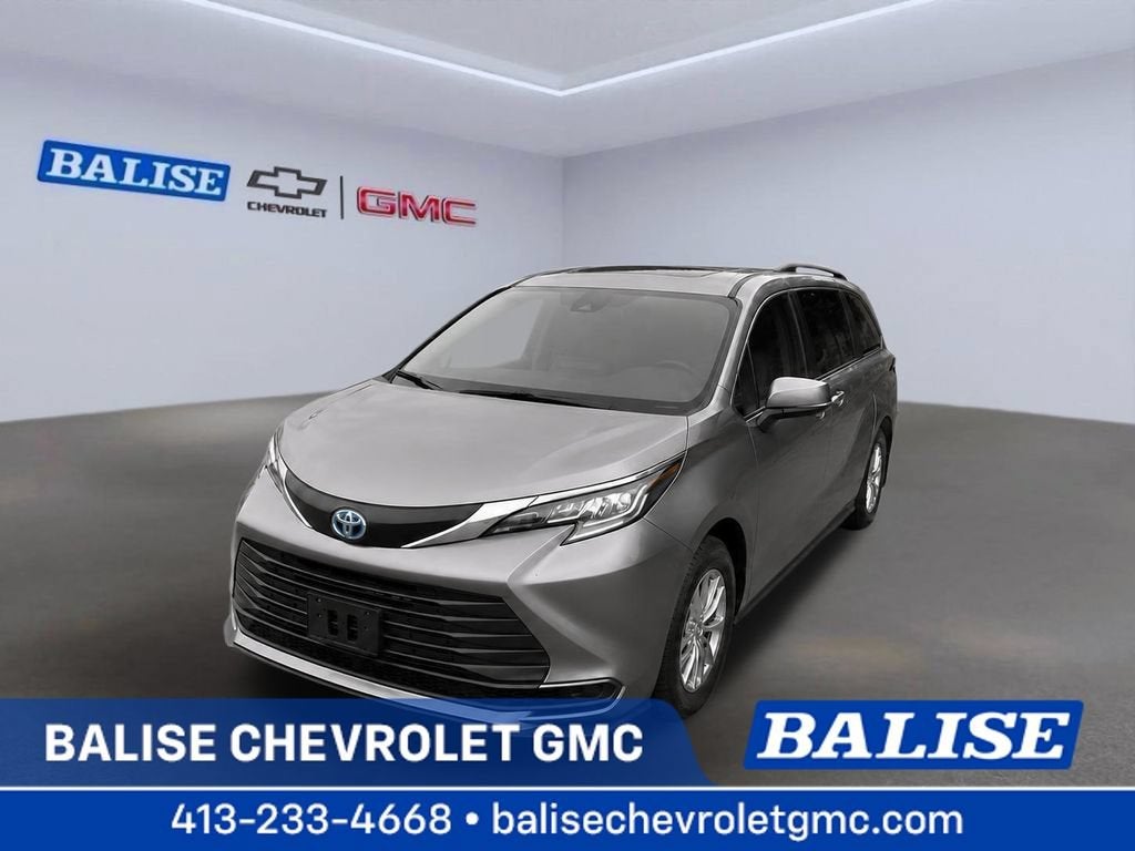 2023 Toyota Sienna LE in Gray — front three-quarter view